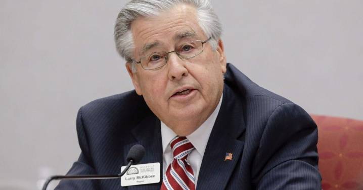 Former Iowa lawmaker and Regents member Larry McKibben dies at 78