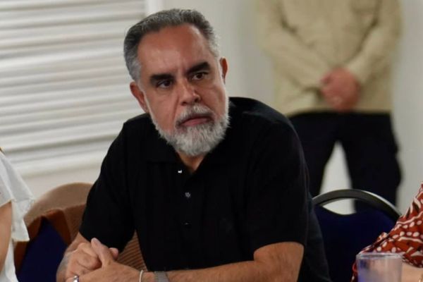 Fiscalía abre indagación preliminar contra el ministro Armando Benedetti por su red de propiedades y contratos