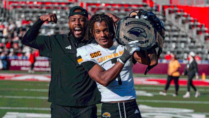 3-pick game earns Moten honor of Sun Belt Defensive Player of the Week