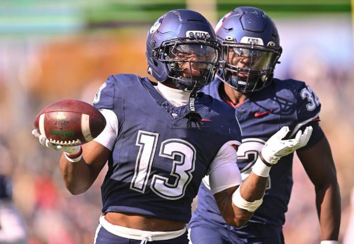 UConn football responds, clinches bowl eligibility with dominant 38