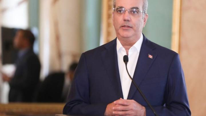 República Dominicana concede a Trump un "permiso especial" para usar sus aeropuertos para su despliegue militar en el Caribe