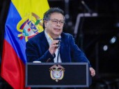 Petro dijo que no apoya a Maduro, pero tampoco una invasión