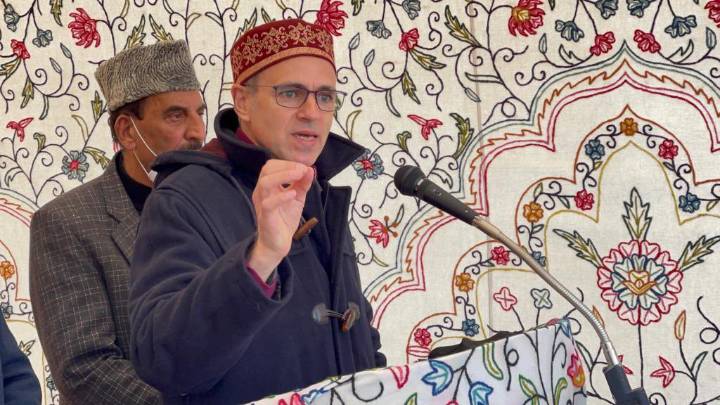 CM Omar Announces Compensation for Nowgam Blast Victims