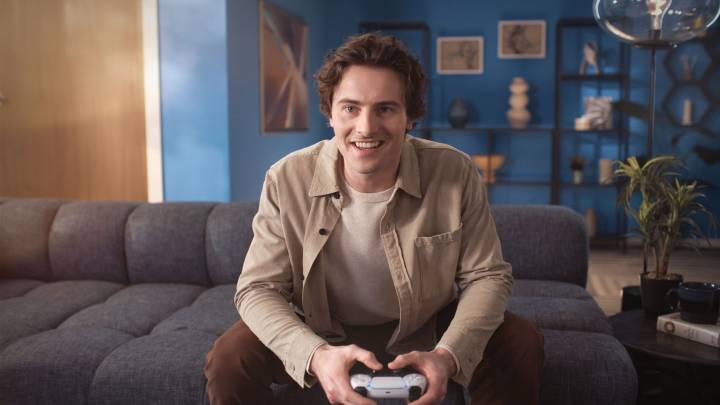 Major retailer reduces the PS5 by £140 for Black Friday - and Fortnite content is included