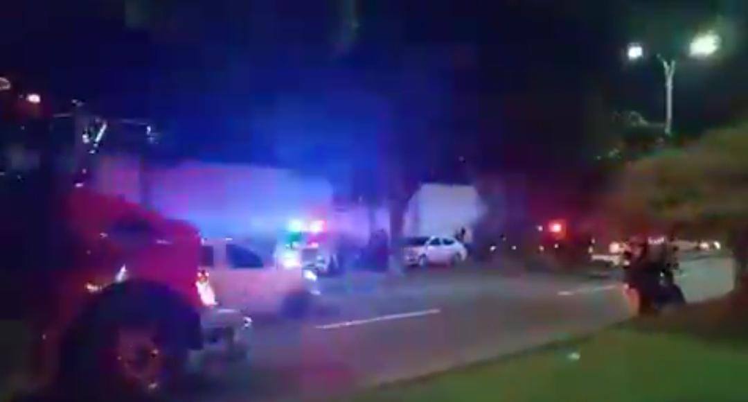 Explosión frente a edificio de RCN en Cali deja daños materiales