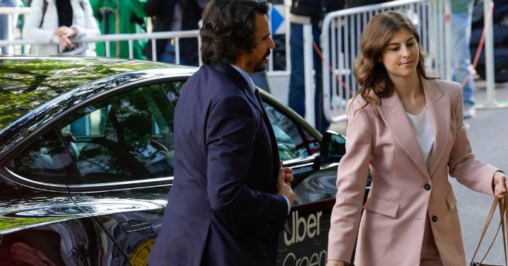 La Audiencia de Madrid procesa a González Amador por fraude fiscal y falsedad documental