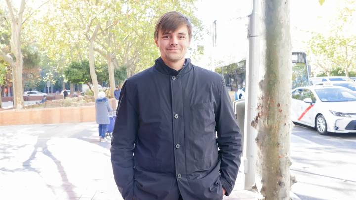 La calle opina sobre prohibir el acceso a redes a menores de 13 años: "Más que una ley, se necesita responsabilizar"