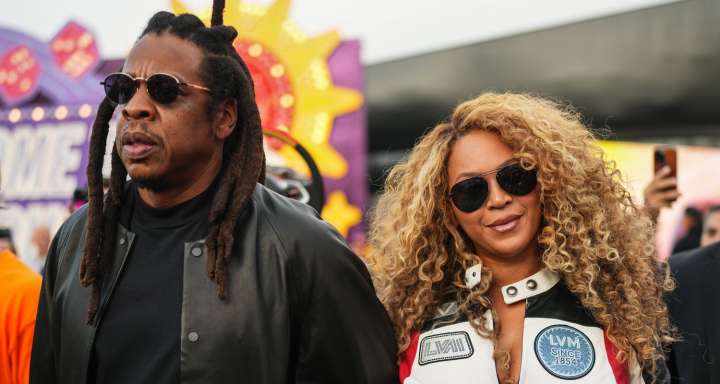 Beyoncé & Jay-Z Attend F1 Las Vegas Grand Prix, Go On Hot Lap With Lewis Hamilton! | Beyonce Knowles, F1, formula 1, Jay Z, Lewis Hamilton | Celebrity News and Gossip | Entertainment, Photos and Video