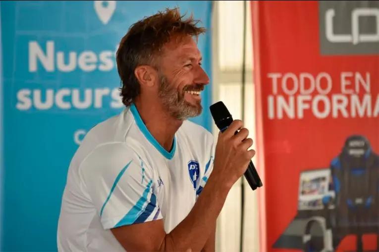 “La vida del club sostiene el deporte”, afirmó José Meolans en Crespo