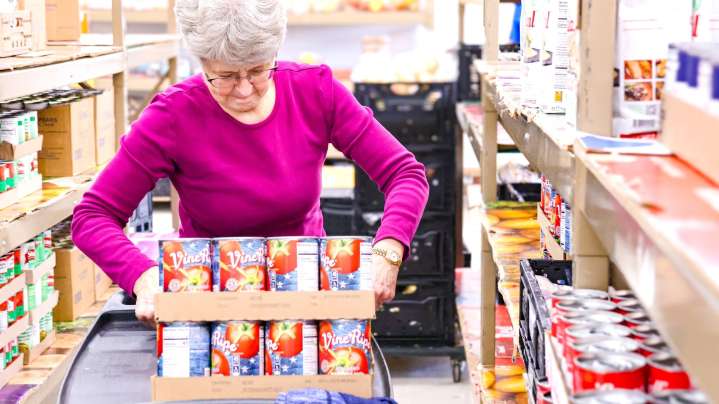 Even with shutdown over, Minnesota's food shelves brace for surge in need as holidays near