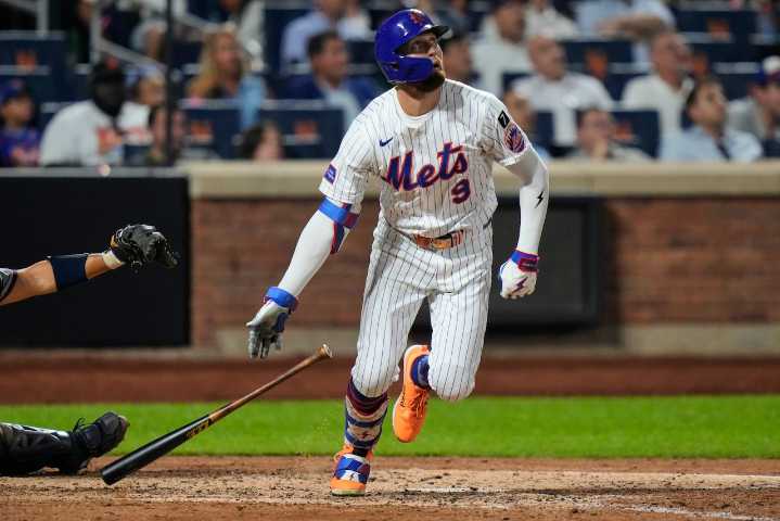 Mets make first big blockbuster trade of offseason