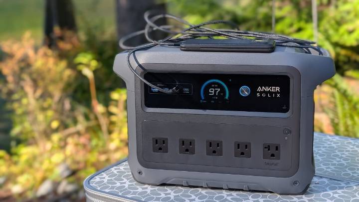 My favorite power station for camping just hit a record price for Black Friday