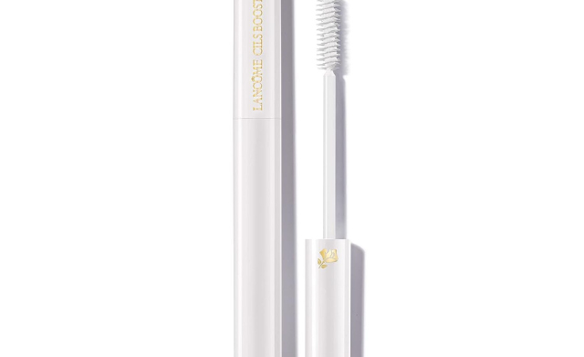 Shoppers Are Calling This Luxurious Lash Serum ‘A Lash-Lifting Miracle’ & It’s Only $9 Today