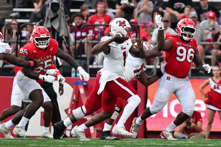 11,843-YD QB Announces For NFL Draft After 7 Years in College Football A legendary quarterback steps away after 7 years in college football as he begins preparing for a future in the pros. Anusha Sing