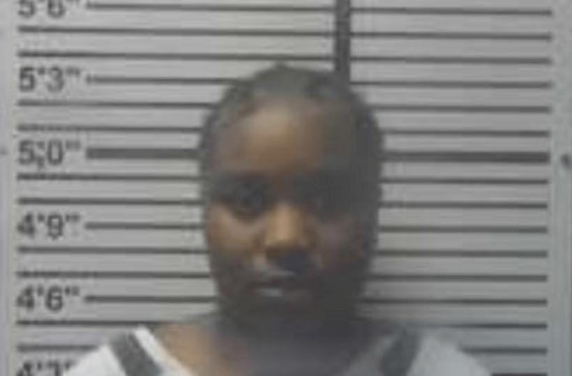 Mother, Daughter Allegedly Rob Hebron Dollar General Using Bear Spray