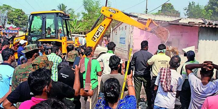 Odisha Govt Assures Permanent Housing for All Families Displaced in Bhubaneswar’s Salia Sahi Eviction Drive