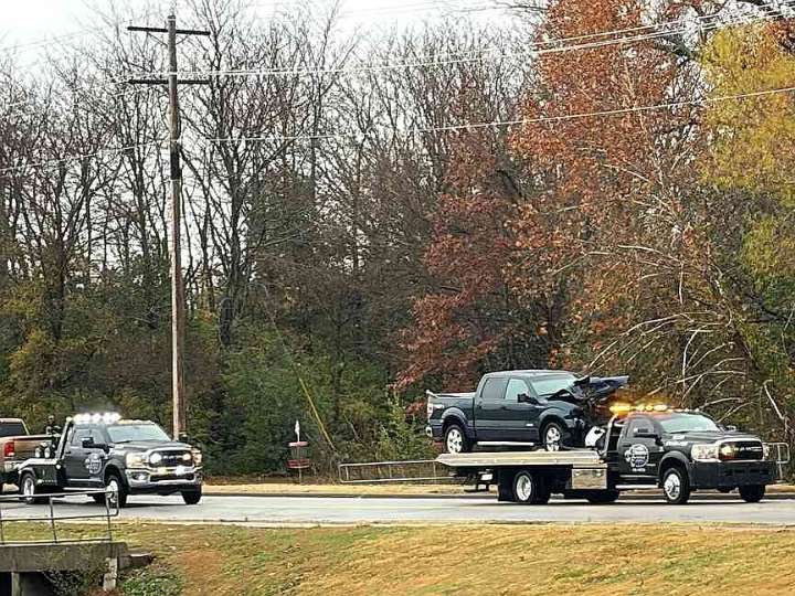 Fayetteville man dies after head-on collision in Farmington
