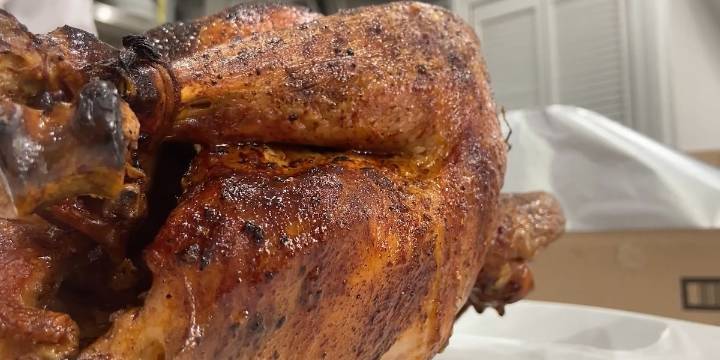 Ozarks chef gives Thanksgiving food safety tips to avoid cross