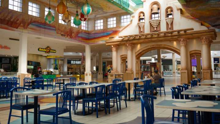Mistakes Everyone Makes At A Mall Food Court