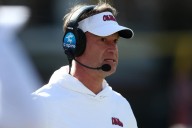 Ole Miss team meeting set for Sunday morning with signs pointing toward Lane Kiffin's LSU bolt