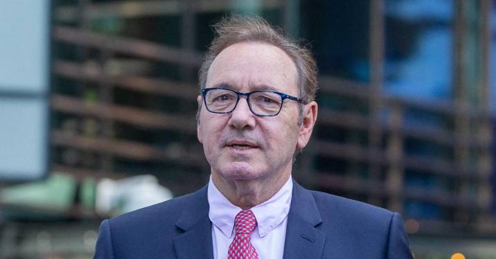 Kevin Spacey Is Homeless: Actor Says He's 'Living in Hotels' After Sexual Assault Allegations Destroyed His Hollywood Career