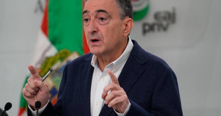 Aitor Esteban: "No nos van a reventar cuatro titulares retorcidos sobre bases no reales"