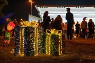 Private housing companies let troops deck the halls early for holidays