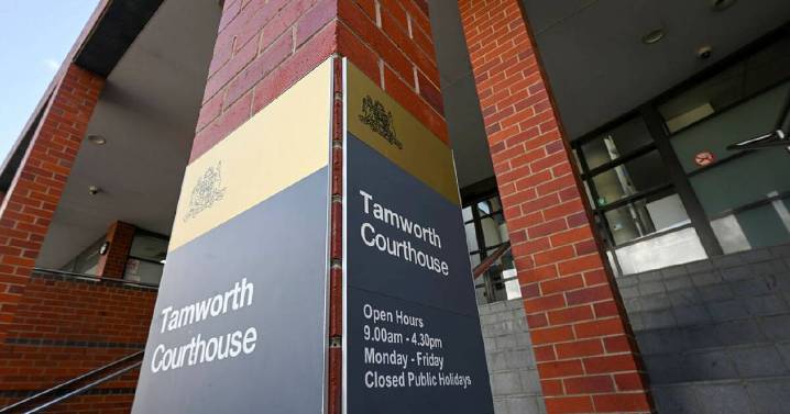 Tamworth man in custody after being found with shortened shotgun