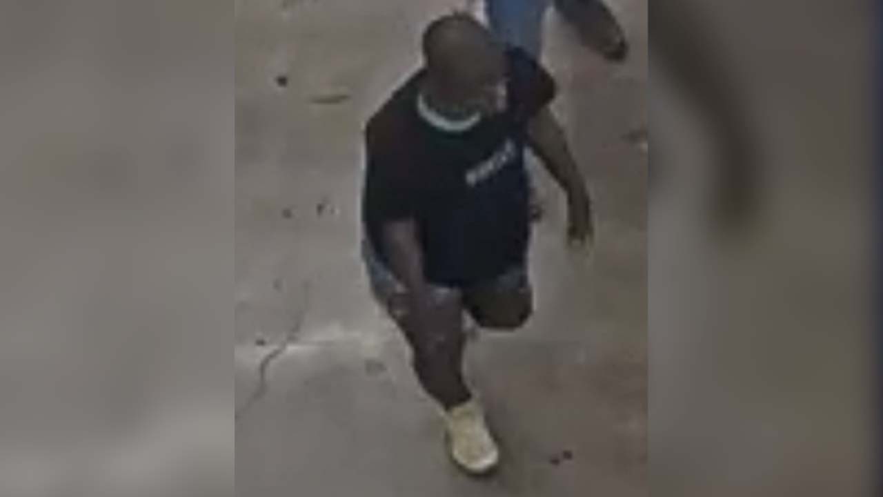 Woman assaults victim in North Austin H