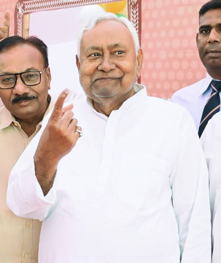 Bihar polls: CM Nitish Kumar casts his vote in Bakhtiyarpur, shows inked finger