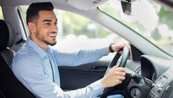 'Only 2 Cars In Line At McDonald’s? This Won’t Take Long!' Says Dumbest Man Alive