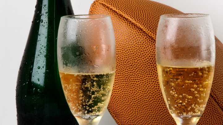 Wine brand pitches weird mimosas to 49ers, Raiders fans