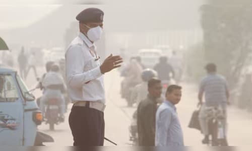 Delhi AQI: Despite minor improvement, national capital's air quality “very poor”