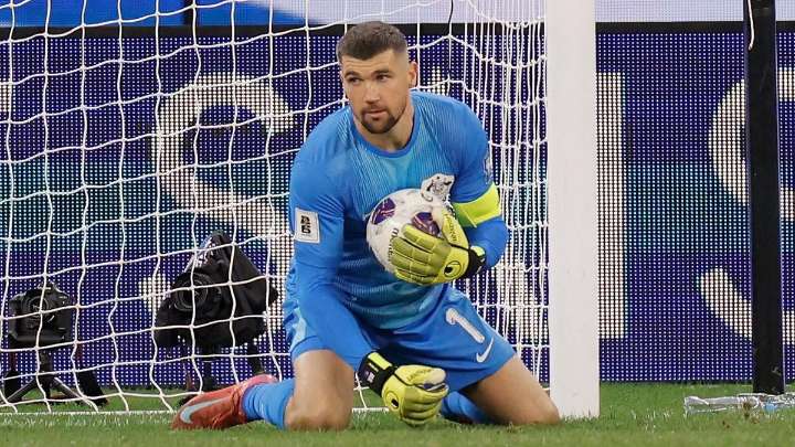 Why Socceroos legend isn't writing off goalkeeper Ryan