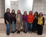 El Ayuntamiento seguirá ayudando a las familias monoparentales “porque apoyar a las familias fortalece la sociedad” La concejala de Asuntos Sociales, Llanos Navarro, ha inaugurado las jornadas sobre f