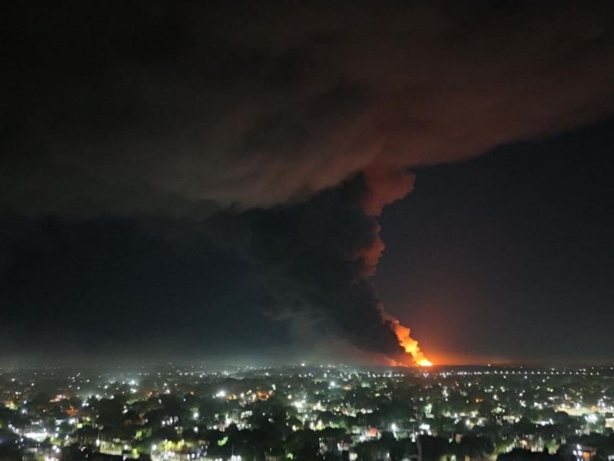 Explosión en Ezeiza. Qué riesgos puede implicar una intensa columna de humo negro