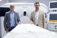 La especialidad médica desconocida que trata hernias discales y fracturas de vértebras sin bisturí: "En dos horas estaba en casa, sin dolor y con el brazo otra vez en movimiento"