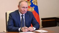 Putin uses identical offices to hide real location, investigation finds