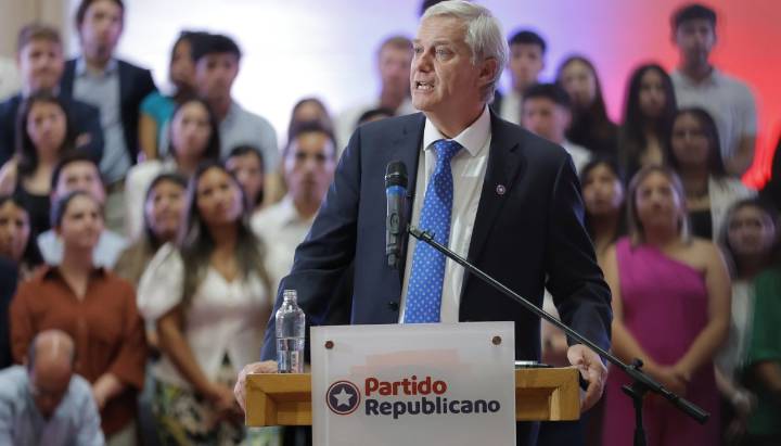 José Antonio Kast agradeció apoyo de Evelyn Matthei en su comando y apuntó a que "lo que nos convoca es el bien de Chile"