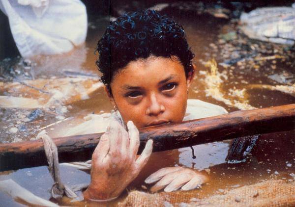 El periodista Germán Santamaría recuerda la tragedia de Armero y su encuentro con Omaira Sánchez, 40 años después