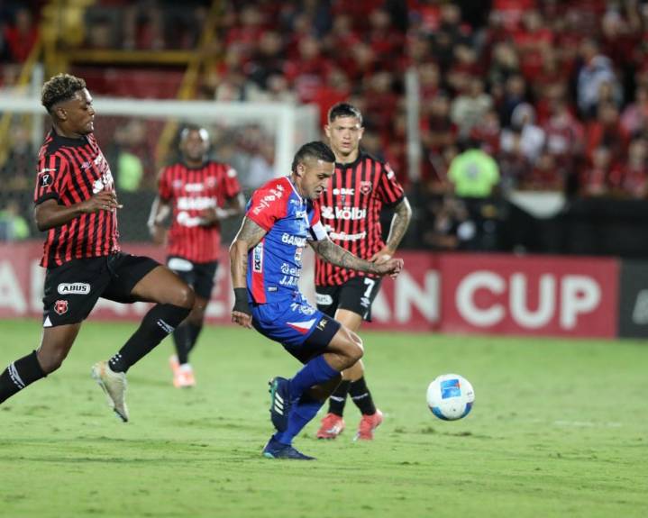 Xelajú MC de Guatemala empató y sueña con título de Copa de fútbol