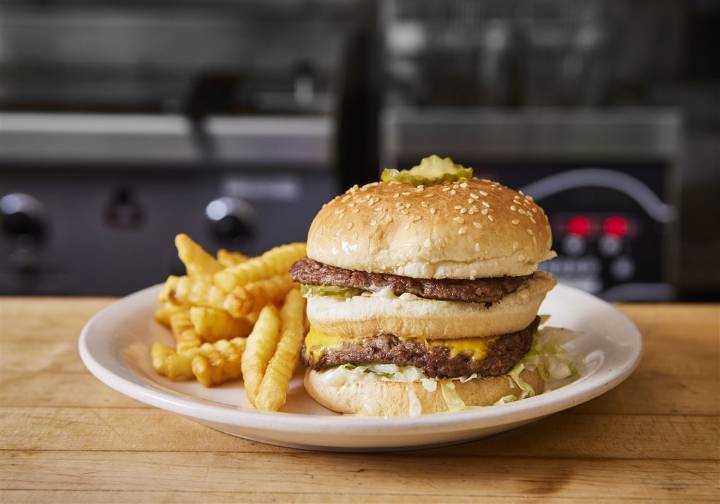 Eat'n Park to close 46-year-old McKnight Road restaurant