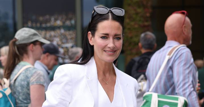 Edinburgh TV presenter Kirsty Gallacher breaks down in court over driving ban