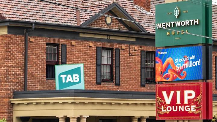 Gambling and poker machines: Billionaire’s pub among Sydney venues flouting laws