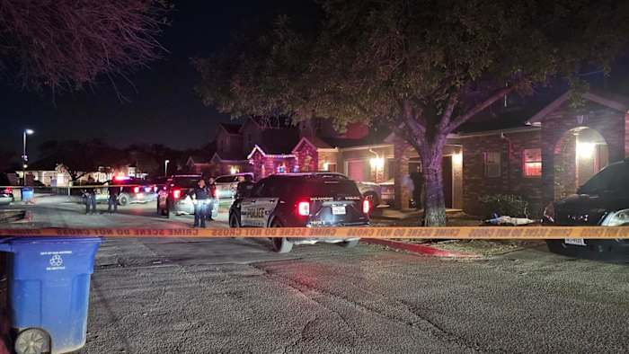 Teen found with gunshot wound on South Side, hospitalized in critical condition, SAPD says