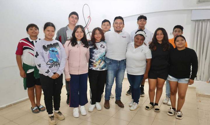 Gobierno Municipal impulsa el talento de las juventudes isleñas con nuevo Taller de Teatro Juvenil