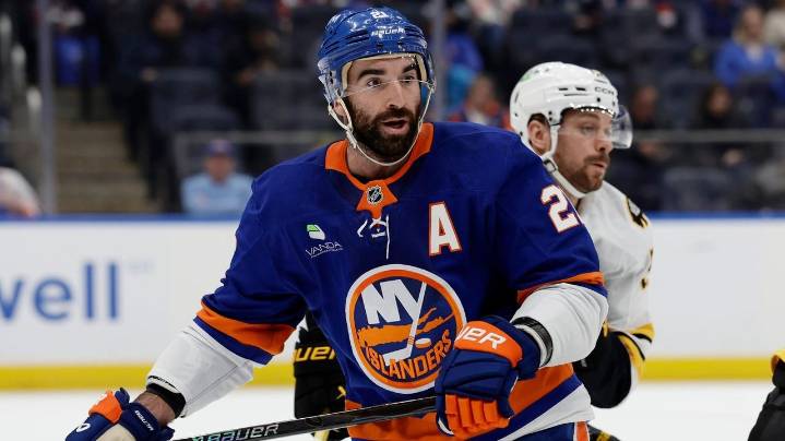 Islanders Insider: Kyle Palmieri out for season with ACL tear in left knee