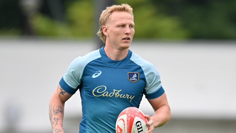 Italy vs Australia: Carter Gordon starts for refreshed Wallabies against Italy