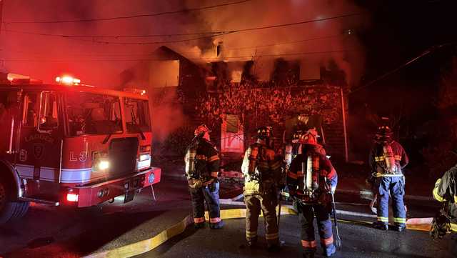 Early-morning fire damages two North Shore homes
