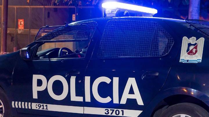 Un joven fue asesinado de 3 disparos en el pecho y buscan a un expolicía como el presunto agresor